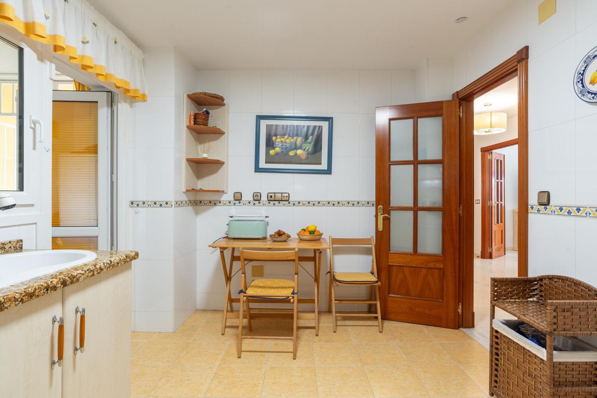 Villa Valentina - Renovated On Los Alamos Beach Torremolinos Exterior photo