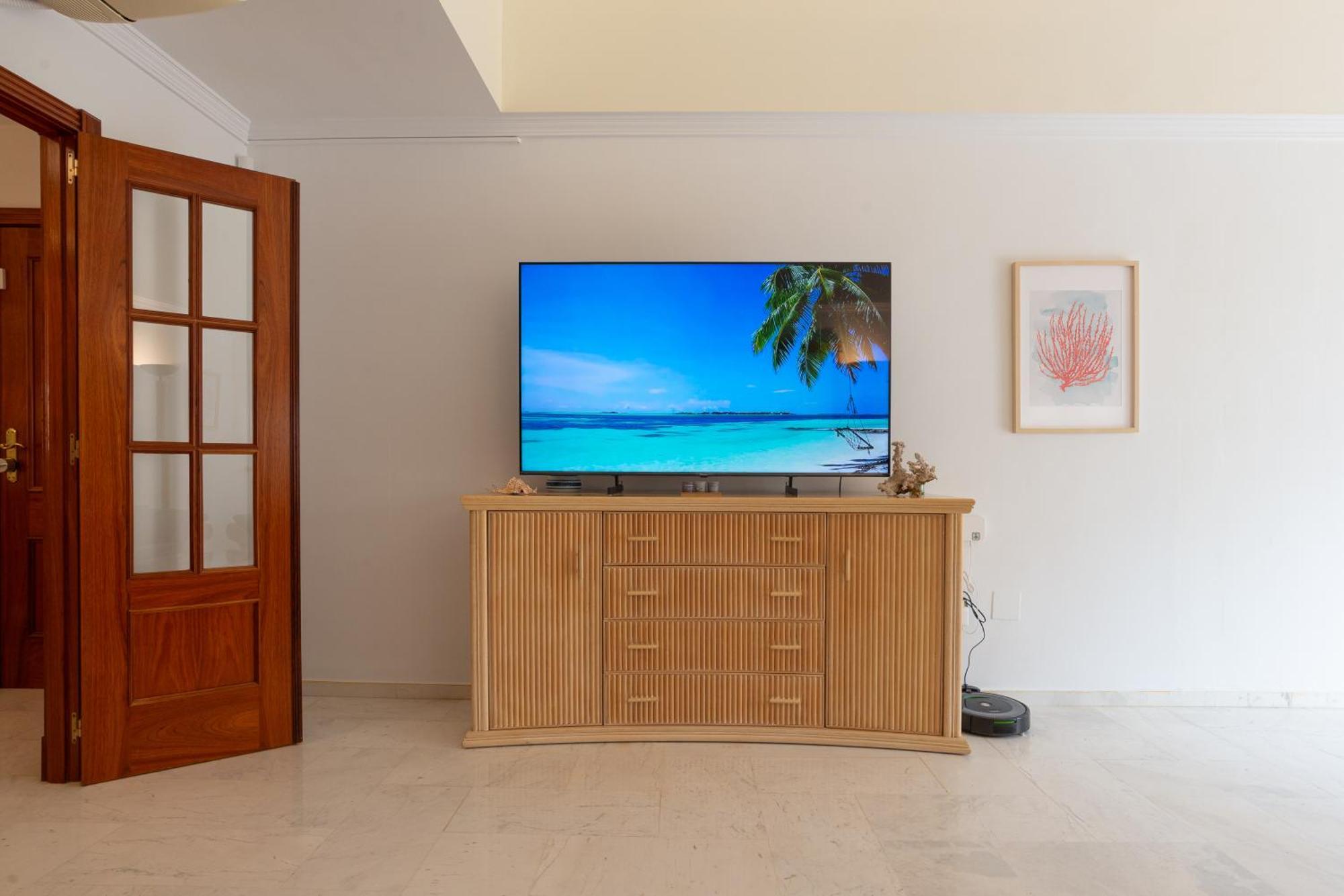 Villa Valentina - Renovated On Los Alamos Beach Torremolinos Exterior photo