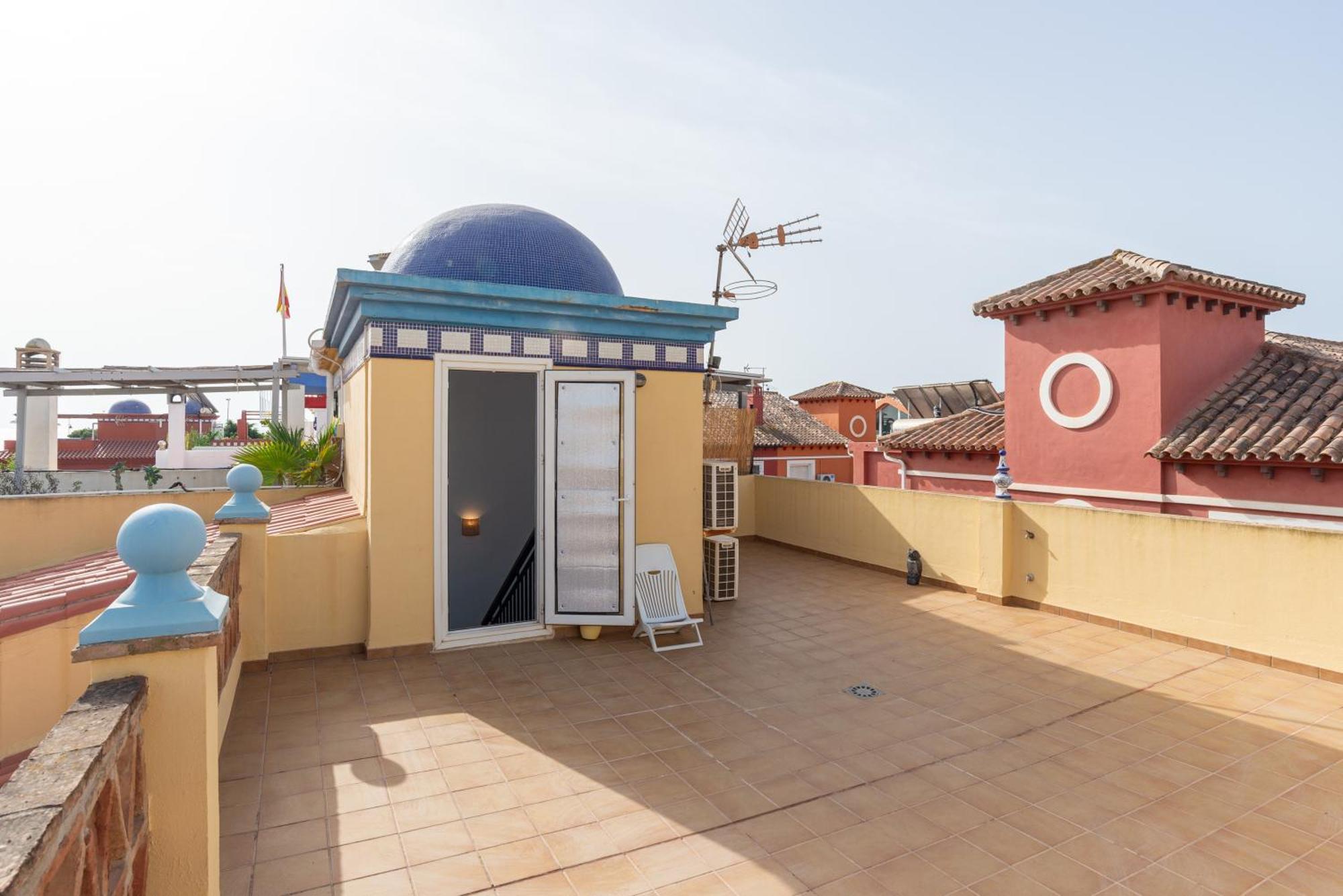 Villa Valentina - Renovated On Los Alamos Beach Torremolinos Exterior photo